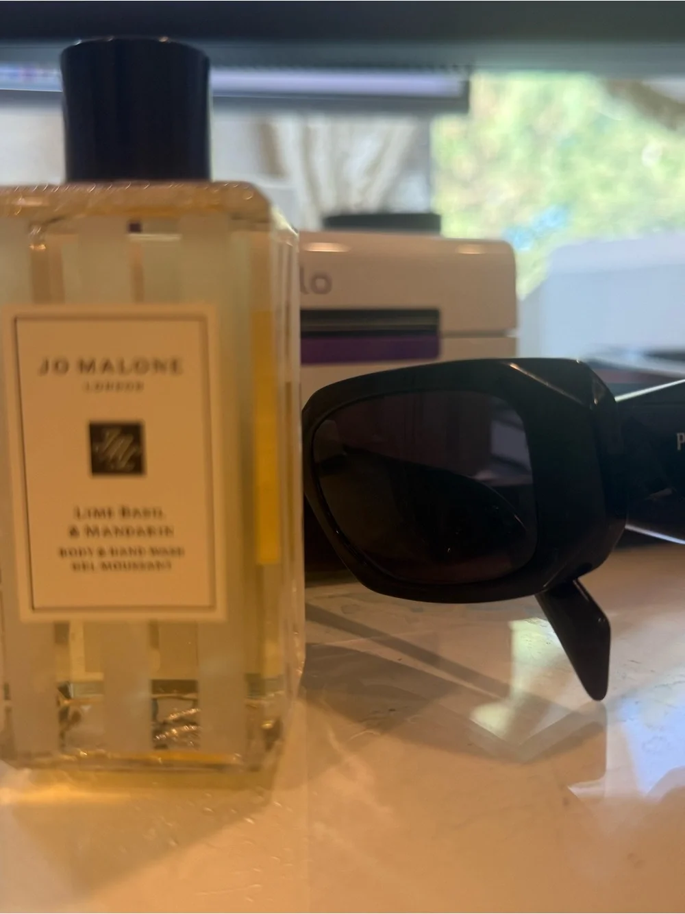 Jo Malone Lime Basil & Mandarin Body & Hand Wash - Clear Bottle with Black Cap